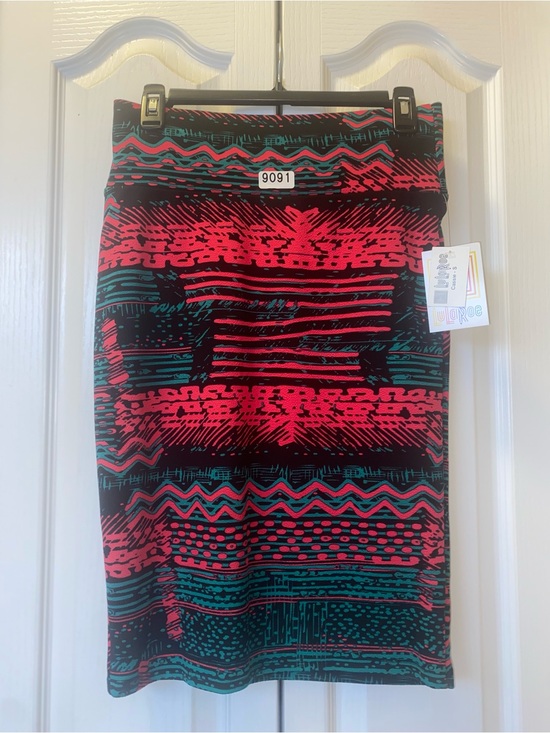 LuLaRoe Dresses & Skirts - 9091 - LuLaRoe Small Cassie Skirt NWT